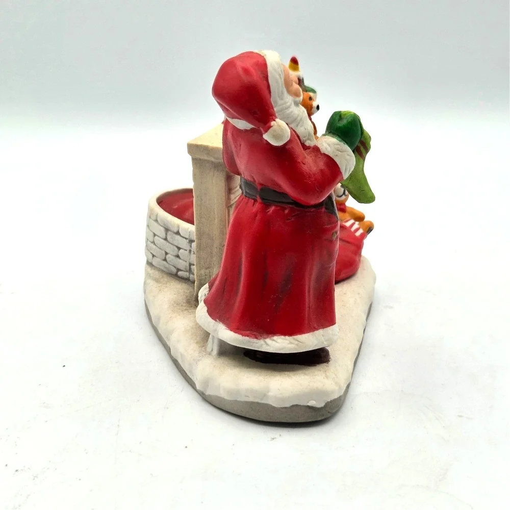 Christmas 1990 Ceramic Santa‎ By The Fireplace  4.75
